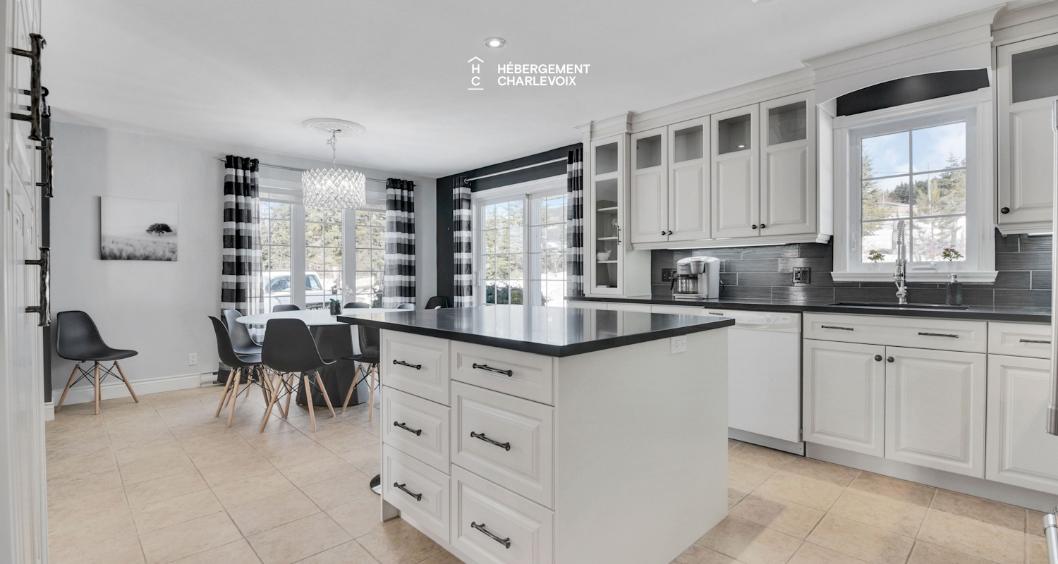 MAR-17 - Terrasse sur le toit avec vue sur le fleuve.